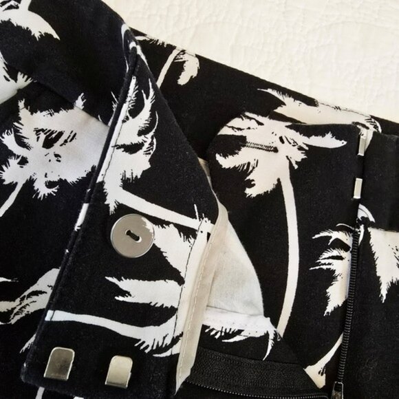 Apt. 9 Women's Shorts Size 4 Black White Palm Trees Pockets Tropical Vacation - Picture 7 of 13